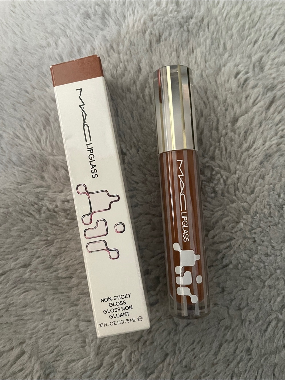 MAC Cosmetics Lipglass Gloss in Rich Brown